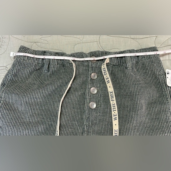 NWT We The Free Roscoe Cord Pull-On Jeans XS Gray Green Tint Thyme - Picture 9 of 10